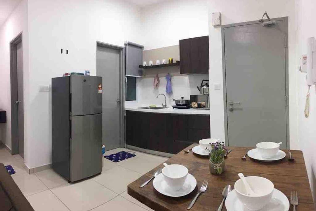 盛婷民宿a S&Thomez 2Bedrooms Mesamall Wifi Klia Usim Miu Inti Nu Nilai Esterno foto