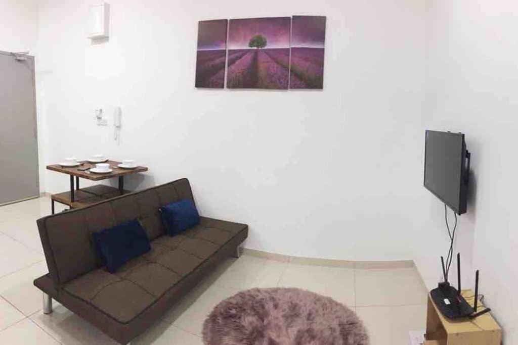 盛婷民宿a S&Thomez 2Bedrooms Mesamall Wifi Klia Usim Miu Inti Nu Nilai Esterno foto