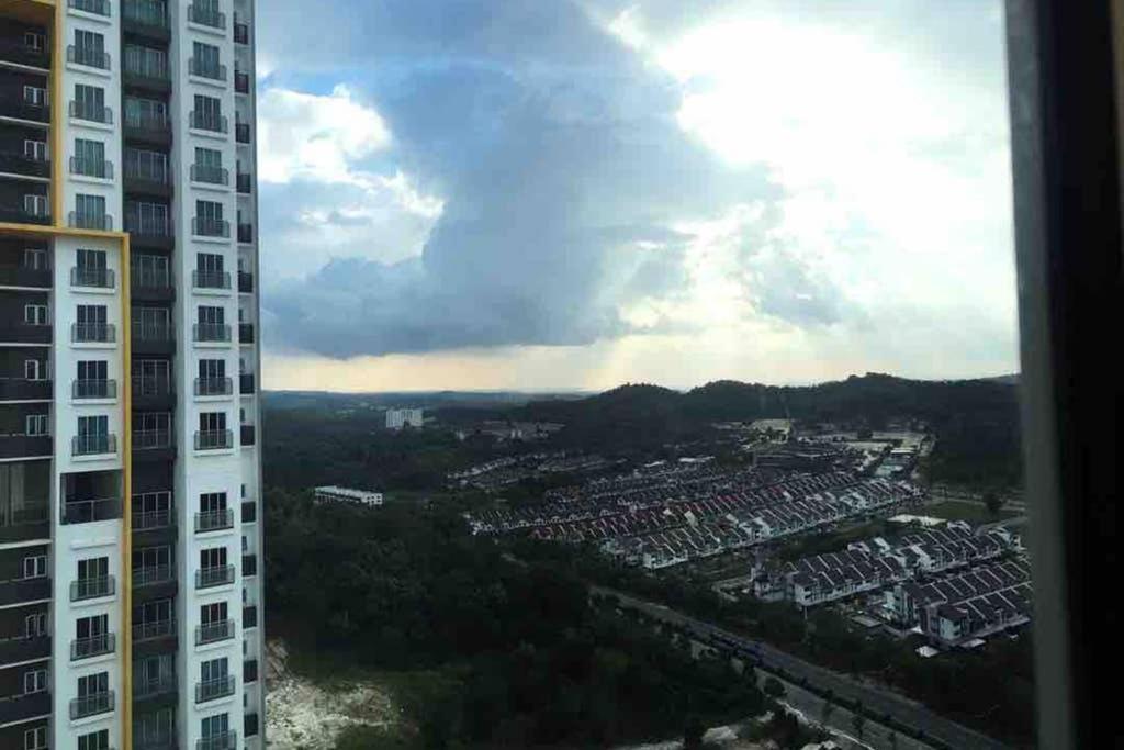 盛婷民宿a S&Thomez 2Bedrooms Mesamall Wifi Klia Usim Miu Inti Nu Nilai Esterno foto