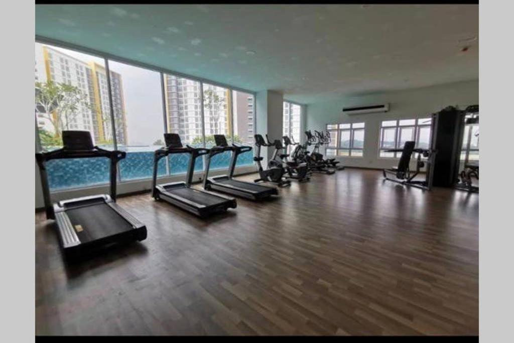 盛婷民宿a S&Thomez 2Bedrooms Mesamall Wifi Klia Usim Miu Inti Nu Nilai Esterno foto