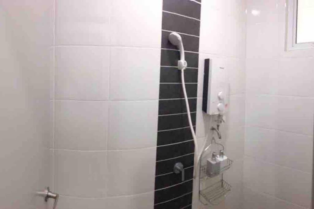 盛婷民宿a S&Thomez 2Bedrooms Mesamall Wifi Klia Usim Miu Inti Nu Nilai Esterno foto