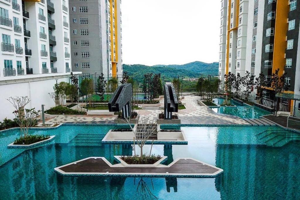 盛婷民宿a S&Thomez 2Bedrooms Mesamall Wifi Klia Usim Miu Inti Nu Nilai Esterno foto