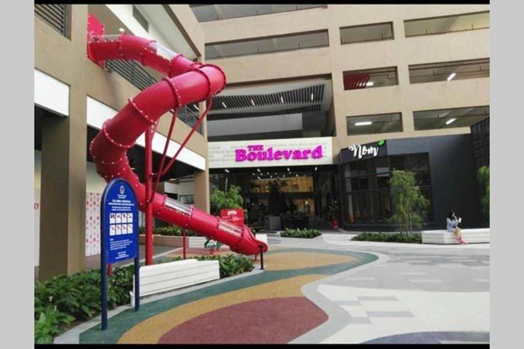 盛婷民宿a S&Thomez 2Bedrooms Mesamall Wifi Klia Usim Miu Inti Nu Nilai Esterno foto